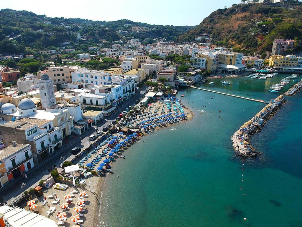 Zaras 11 Lacco Ameno (Isola d'Ischia)